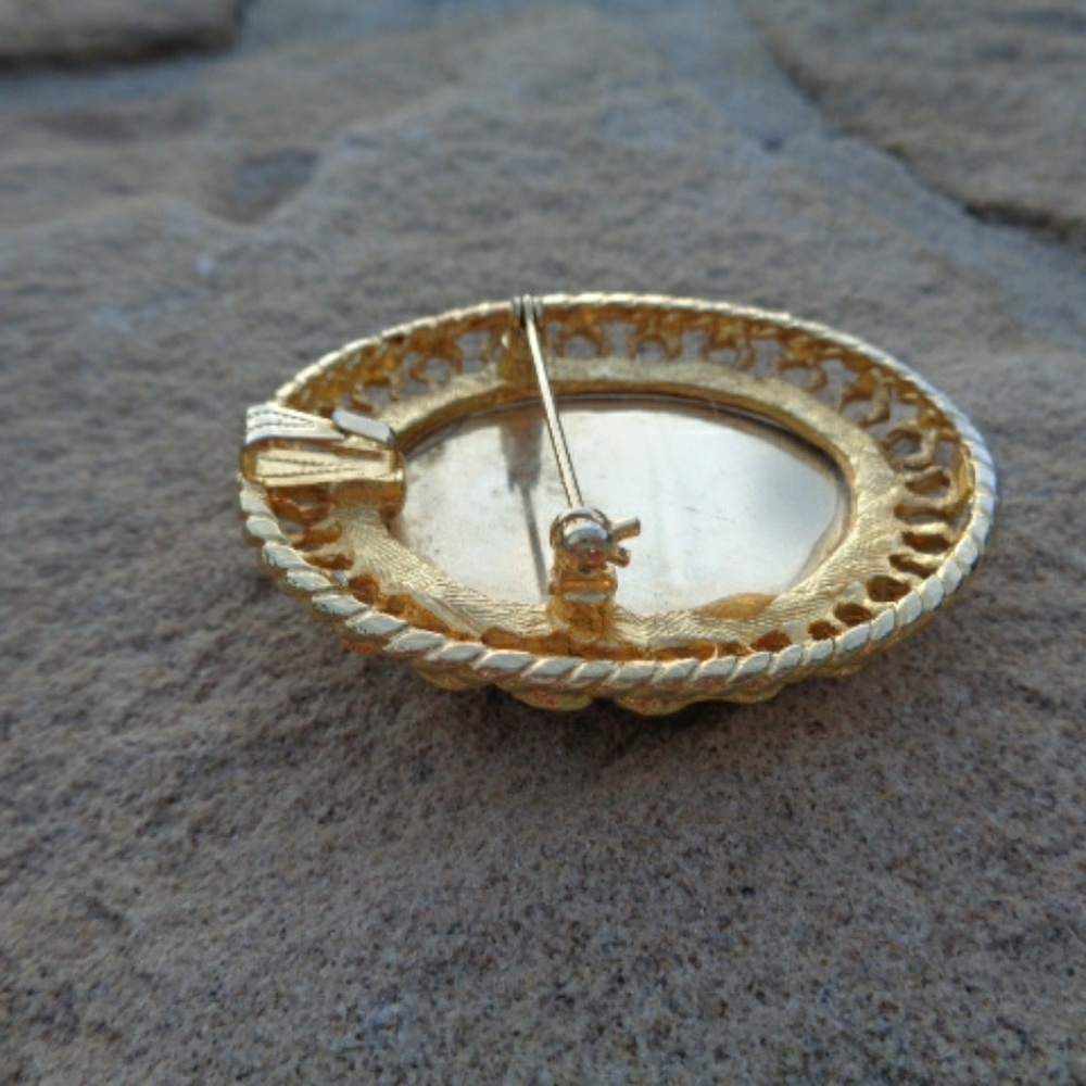 Unique style vintage brooch pin - Picture 3 of 8